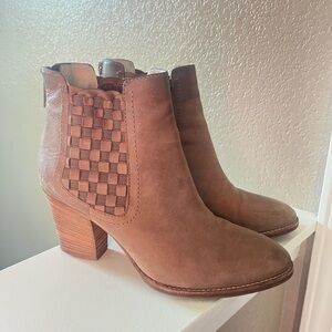 Aquatalia brown booties 8.5